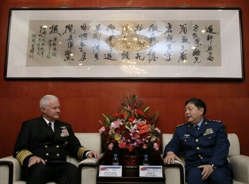 2008�N1��15���A�����l������R�R���Ȋw�@�ŉ�k����e�B��=�L�[�e�B���O�đ����m�R�i�ߊ��ƌR���Ȋw�@�@���̗����R��R�����i�ʐ^�FGetty Images�j