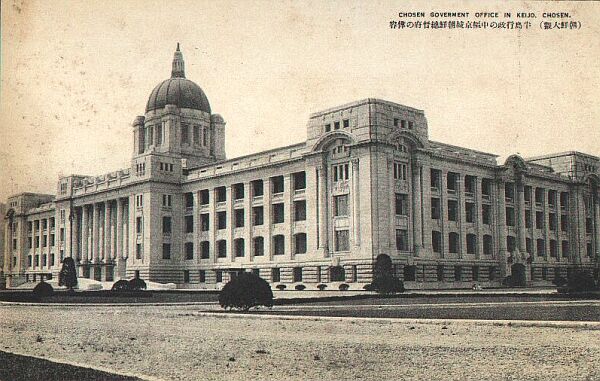 ���N���{