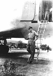 ���ؔ�s��ɍ~�藧�����}�b�J�[�T�[